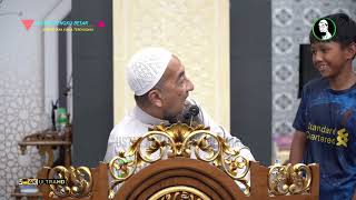 Bolehkah Main Bola Di Kawasan Masjid? - Ustaz Azhar Idrus