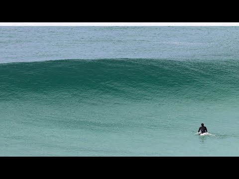 Clean Peaks on the Border