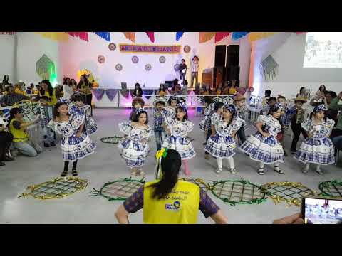 Apresentação do Nível 4 e 1° ano - Dança Xote do Xenhenhem