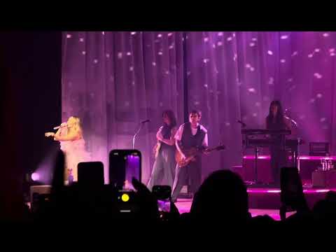 What Dreams Are Made Of - Hilary Duff live at The Wiltern, Los Angeles 1-29-2026