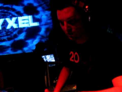 ZYXEL M.J. apertura @ B-DAY GUMJA (Club Simfonija) 13/06/2010