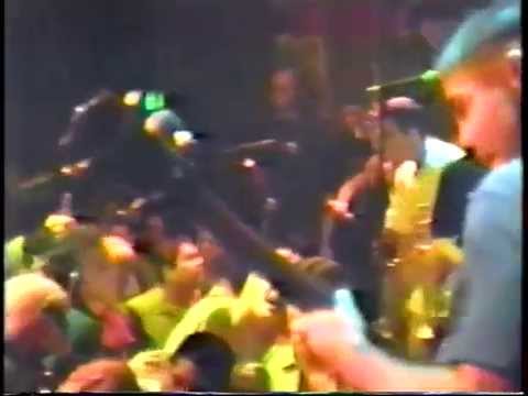 Link 80 ("Kind Of..." live at 924 Gilman St. June 6, 1997)