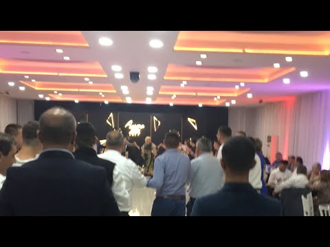 Enkel Kasemi (Obama) Live @ Vila Zeneli (Mobile Video)