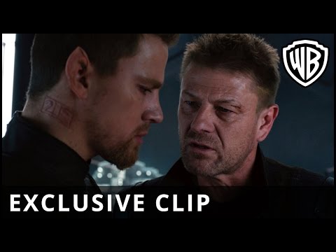 Jupiter Ascending (Clip 'Get Down There')