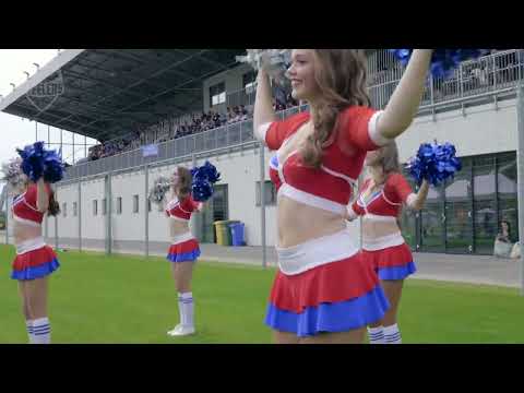 Obleč tým amerických fotbalistů do nových dresů!