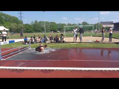 GROSSE CHUTE AU 3000 METRES STEEPLE 2018 ( DERNIERE LIGNE DROITE )