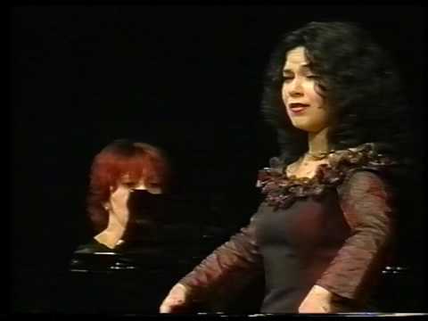 Anna Mayilyan & Gohar Toroyan. F. A. Barbieri - Canción de Paloma (El barberillo de Lavapies)