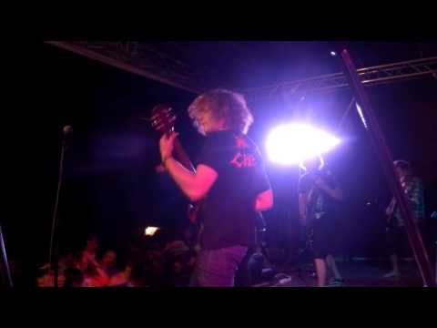 Braindead - Braindead - Women's guns @ Vans Dirt&Roll 2013