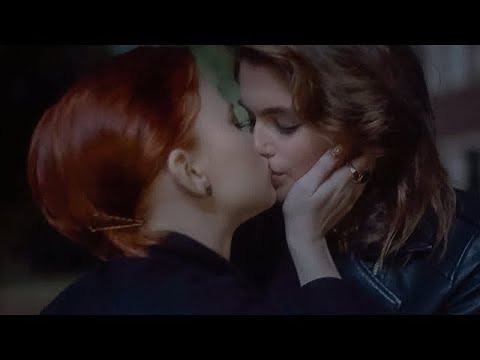 American Horror Stories 1x07 Kisses kiss goodbye   Scarlett and Ruby720p