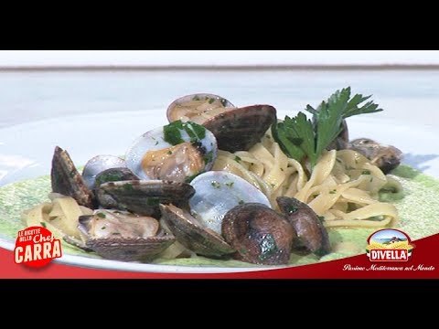 Tagliatelle alle vongole su crema di zucchine dello Chef Carra | Divella