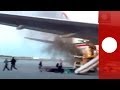 شاهد لحظة انقاذ ركاب طائرة