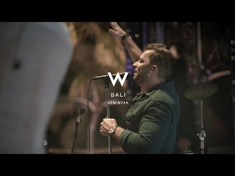 Elekfantz live at W Bali, Indonesia