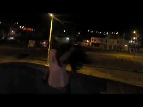 Karelys bailando blue jeans