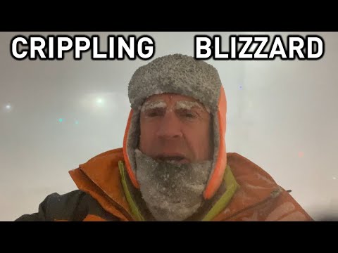 THE MOST INTENSE BLIZZARD EVER INTERCEPTED! Motorists stranded in Buffalo