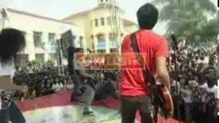 Download lagu Slank - Rock N' Roll (Live) Annivesary 26'th mp3 Download lagu Slank - Rock N' Roll (Live) Annivesary 26'th mp3