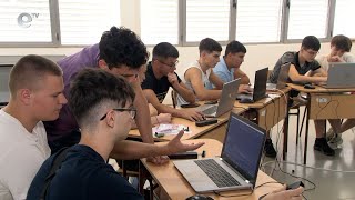 Ученици стажуват във фабрика за роботизирани машини в Димитровград