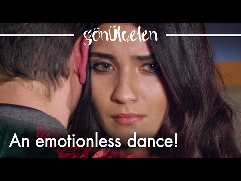 Hasret is unemotionally dancing with Levent! 😢 - Episode 74 | Becoming a Lady
