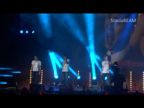 [HD] JYJ in Berlin 06.11.2011 - Fans chanting for encore + Get Out
