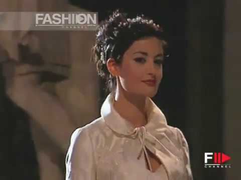 Fashion Show "Raffaella Curiel" Haute Couture Women Autumn Winter 2004 2005 Rome 8 of 8