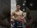 Chinese weightlifter with very low body fat