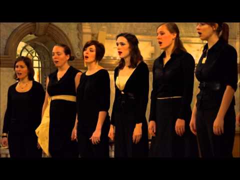 de grande cuillers de neige