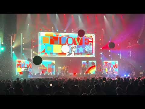 Madness - House Of Fun (Aberdeen 7/12/25)