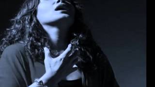 Tania Libertad --Y háblame.