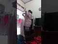 Ibu Hamil Jemur Pakaian Lupa Memakai Bh