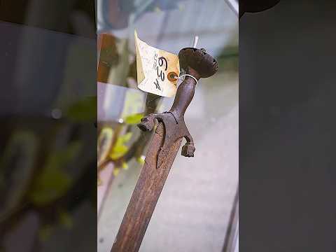 Я купил ржавую саблю за $300… мастер посмотрел и сразу всё понял  #звездыломбарда #антиквариат