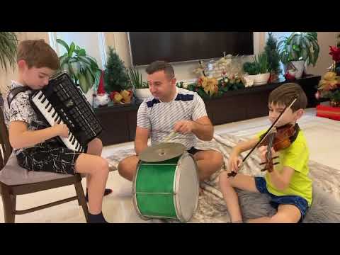 ADVAHOV Vasile, Daniel și Lucian - prima noastră încercare de a cânta în trei