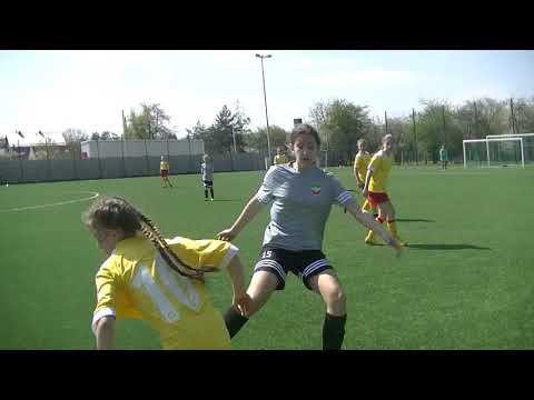 Mecz 2: I KS Ślęza Wrocław - Rolnik Głogówek- 4:0