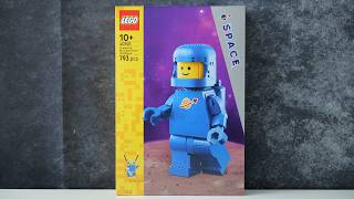 LEGO 40921 Up-Scaled Blue Astronaut Minifigure - LEGO Speed Build Review