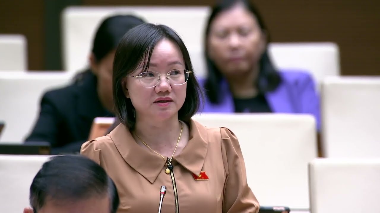 Đại biểu Thái Thị An Chung đề nghị bổ sung thêm ga hành khách đoạn giữa ga Thanh Hóa và ga Vinh