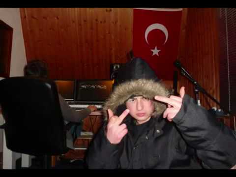 Dope-D ft. Oosy - Bitches & Hoeren