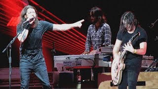 FOO FIGHTERS — Fan on stage Brisbane - Joey McClennan plays Monkey Wrench