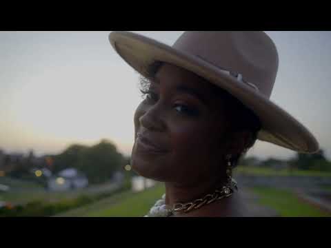 Roberta Lea - Dinner, Sunset, Nina Simone (Official Video)