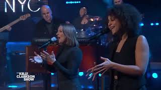 Kelly Clarkson Covers &#39;Don&#39;t Let Go Love&#39; By En Vogue l  Kellyoke