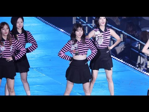 161130 소나무(SONAMOO)(의진) - 빙그르르(Round N Round) @광명 러브콘서트(광명 Speedom) [직캠/Fancam] By 벤뎅이