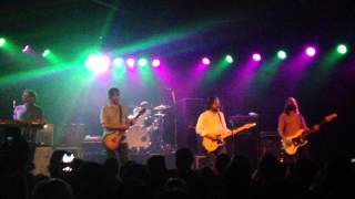 Minus the bear - Let&#39;s play clowns! (live)