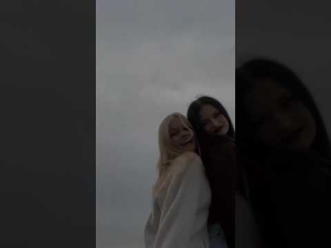 Лера и Настя из Daniel boy