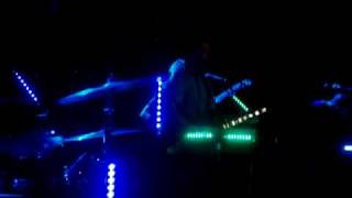 Rogue Wave - Kickin&#39; The Heart Out