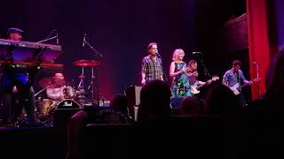 Crash Test Dummies - When I Go Out With Artists