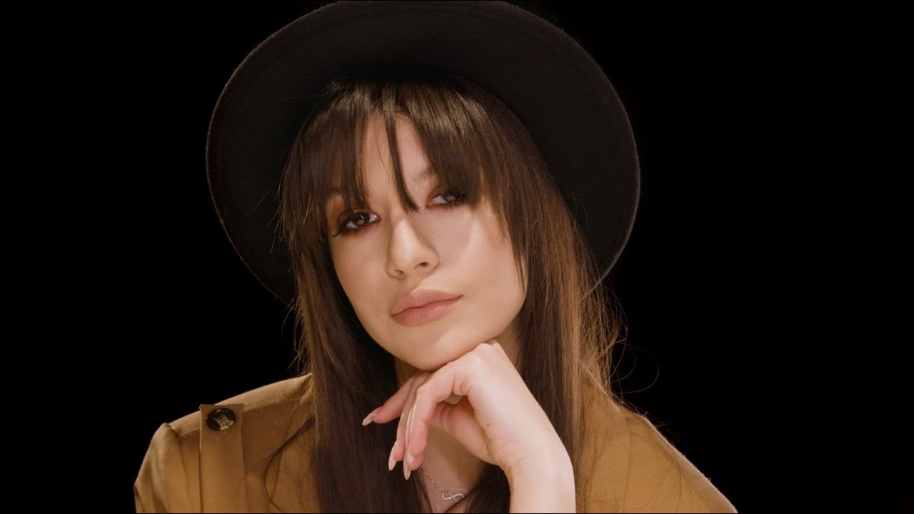 Cleopatra Stratan — Ceasu’ Bate Iar