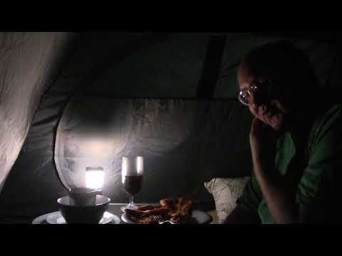 MongoTV_3006 - Min Natmad - Spiser Halv Pizza i Telt og Snakker