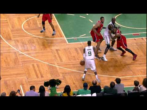 Rajon Rondo`s Triple-Double Drops the Hawks