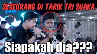 Download lagu Seseorang di tarik Tri Suaka!! Mungkinkah - Stinky (Live Ngamen) Ft. Nabila Maharani mp3 Download lagu Seseorang di tarik Tri Suaka!! Mungkinkah - Stinky (Live Ngamen) Ft. Nabila Maharani mp3