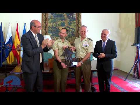 Reconocen la colaboración del acuartelamiento ‘El Fuerte’ con la isla de La Palma