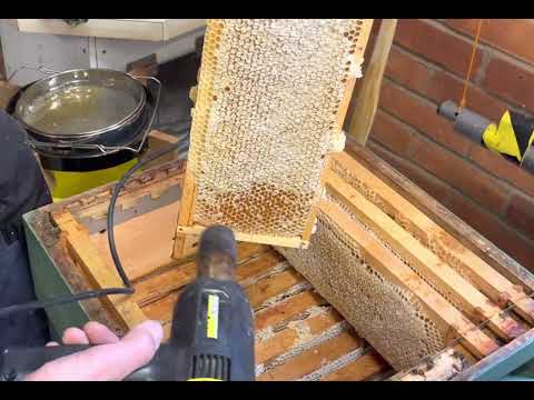 Extracting honey the easy way