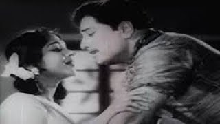Download lagu ORU PENNAI PAARTHU NILAVAI PAARTHEN MGR HIT mp3 Download lagu ORU PENNAI PAARTHU NILAVAI PAARTHEN MGR HIT mp3