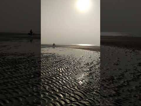 Walking on sea bed... The sea with no water!